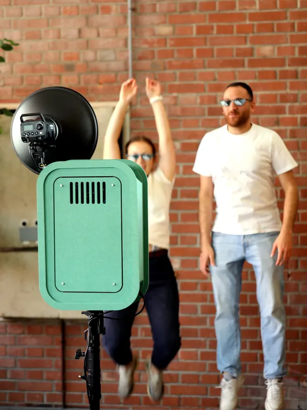 Fotobox mit Requisiten im Einsatz
